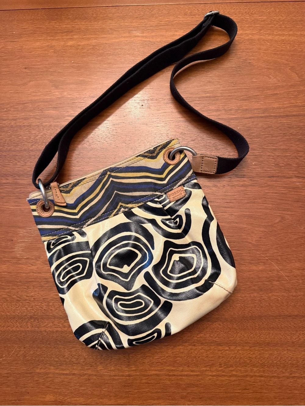 Vintage 90’s Fossil coated Canvas Crossbody Bag with Black Swirl Print